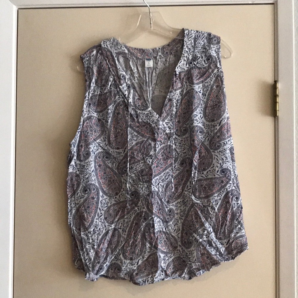 Sleeveless paisley blouse